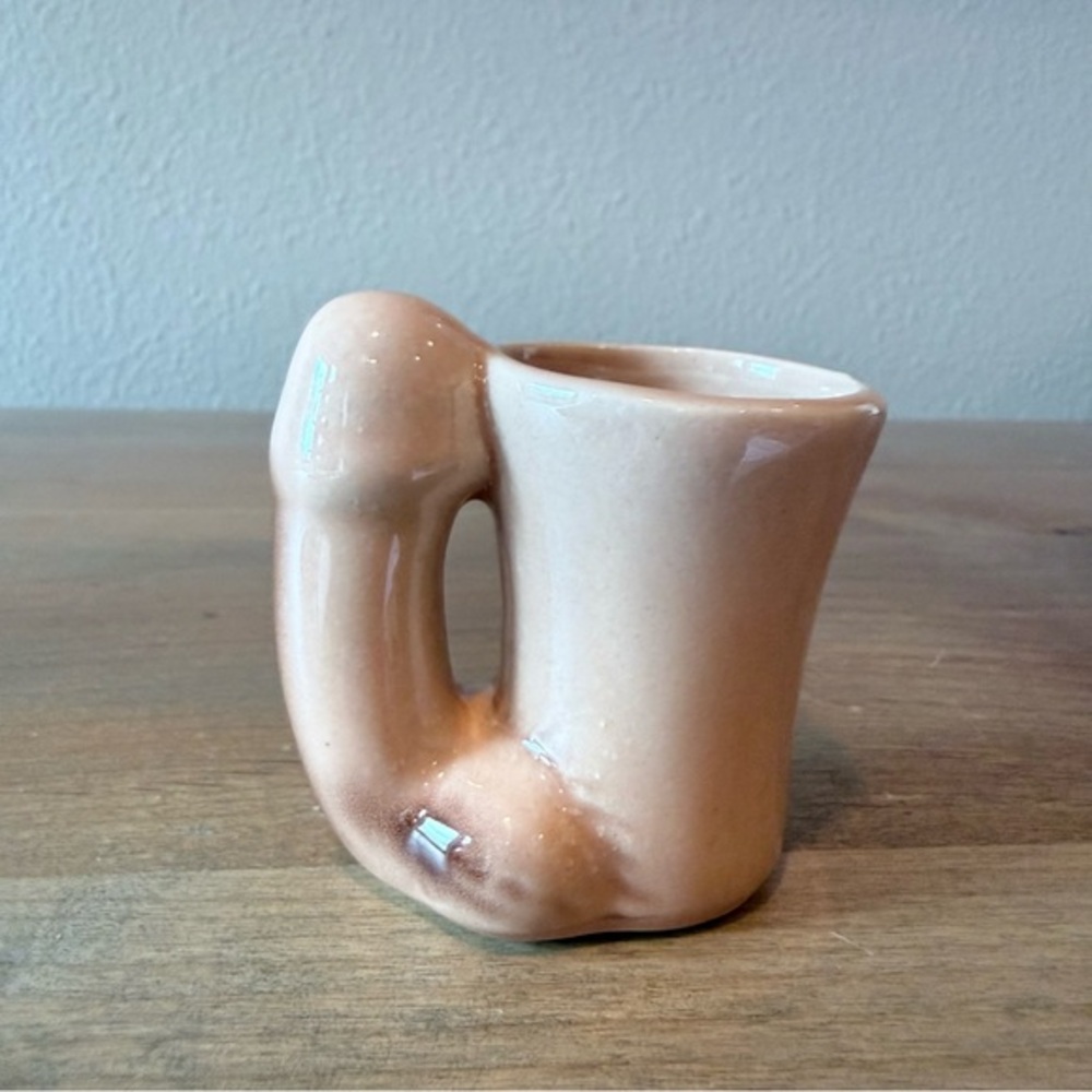 “Willy” ceramic shot-glass